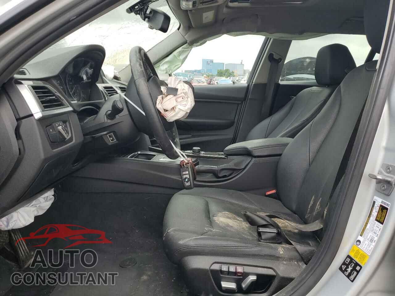 BMW 3 SERIES 2018 - WBA8A3C52JA491785