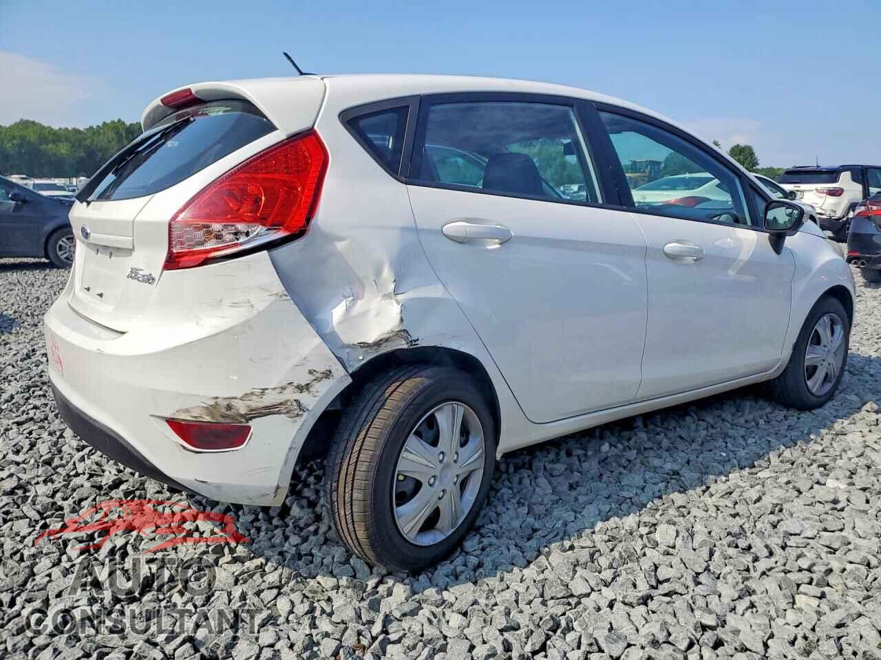 FORD FIESTA 2013 - 3FADP4EJ2DM201882