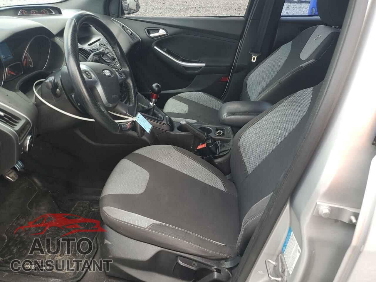 FORD FOCUS 2014 - 1FADP3L90EL169584