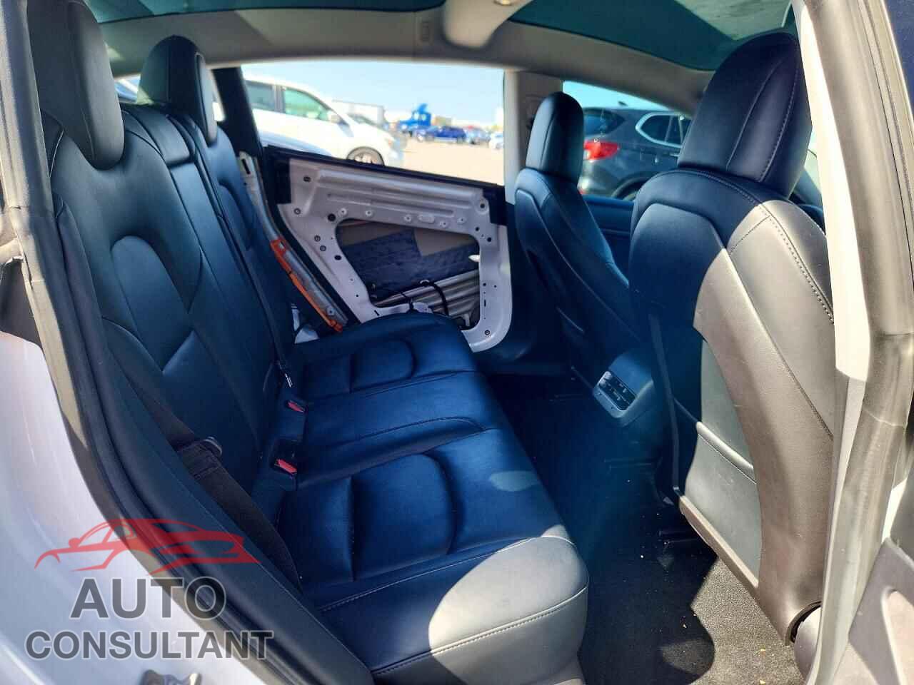 TESLA MODEL 3 2020 - 5YJ3E1EA4LF658724