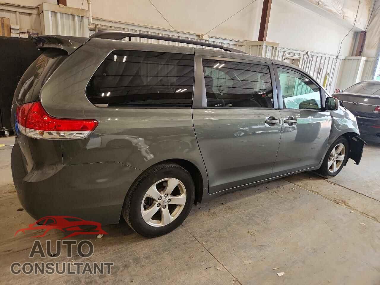 TOYOTA SIENNA 2013 - 5TDKK3DC2DS307231