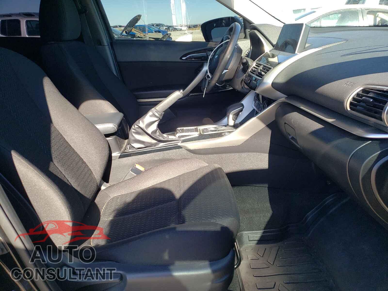 MITSUBISHI ECLIPSE 2019 - JA4AT4AA7KZ031782