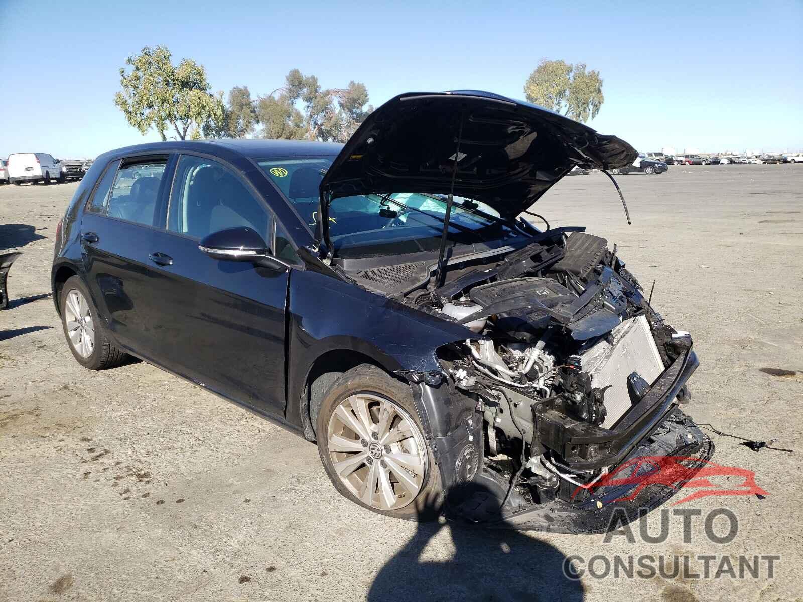 VOLKSWAGEN GOLF 2018 - 3VWG17AU8JM277478