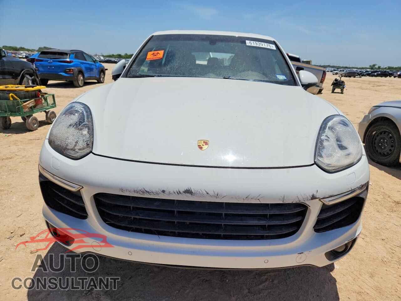 PORSCHE CAYENNE 2017 - WP1AA2A23HKA82320