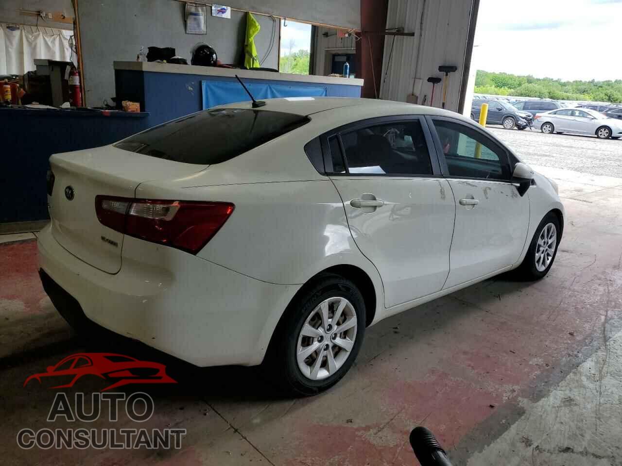 KIA RIO 2014 - KNADN4A33E6356382