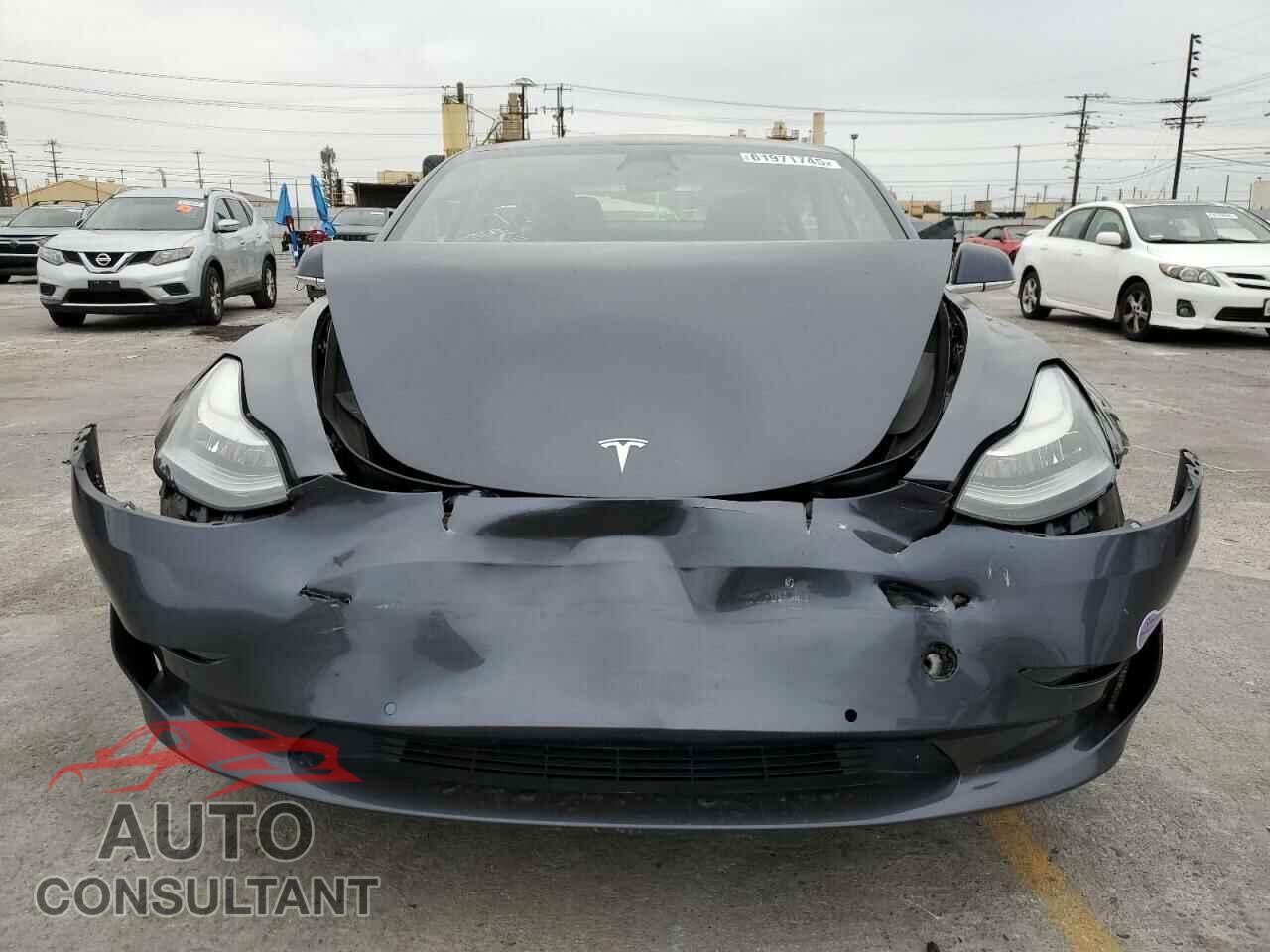 TESLA MODEL 3 2018 - 5YJ3E1EA9JF110182