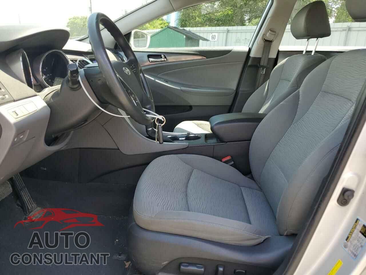 HYUNDAI SONATA 2012 - KMHEC4A41CA036506