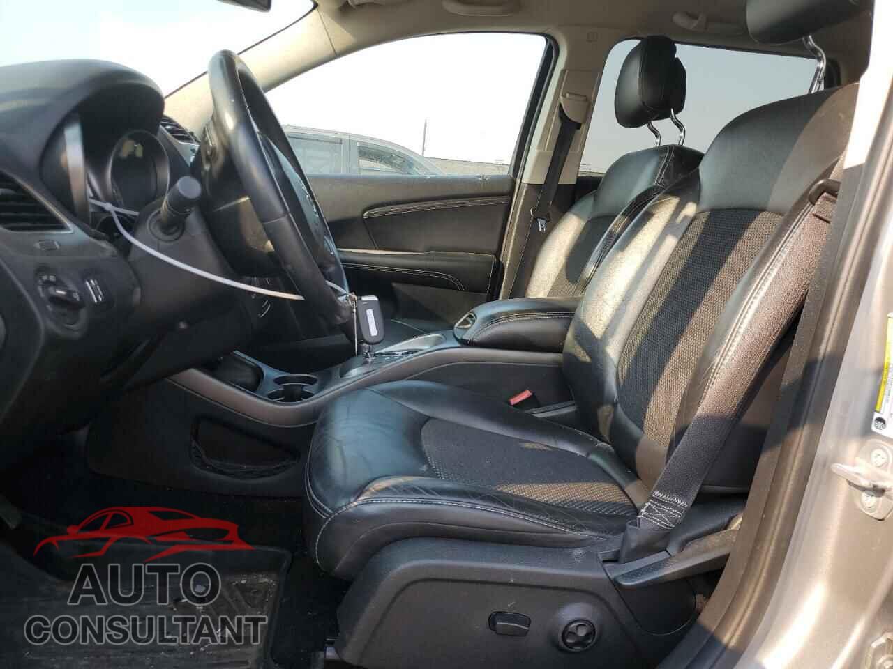 DODGE JOURNEY 2015 - 3C4PDDGG7FT684652