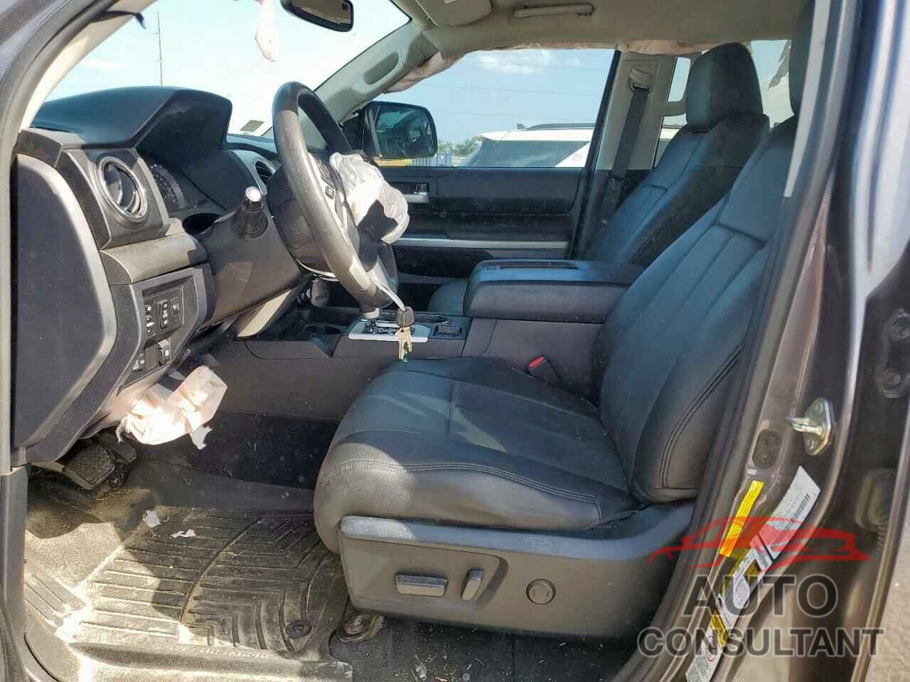 TOYOTA TUNDRA 2017 - 5TFEW5F17HX220997