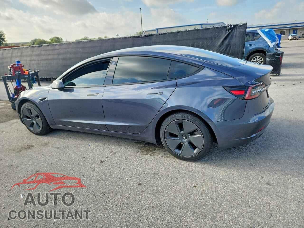 TESLA MODEL 3 2021 - 5YJ3E1EA6MF096195