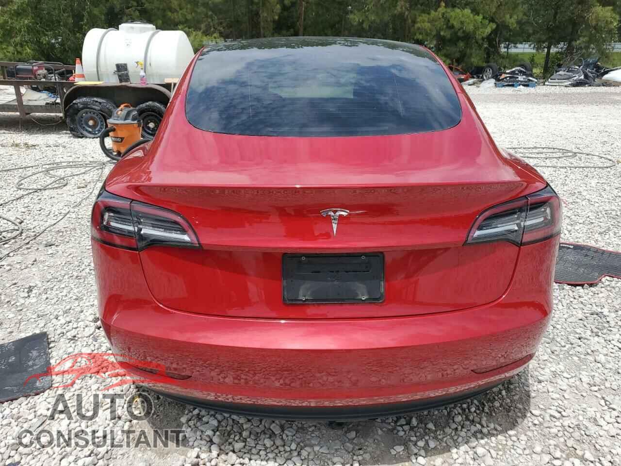 TESLA MODEL 3 2022 - 5YJ3E1EA8NF329656