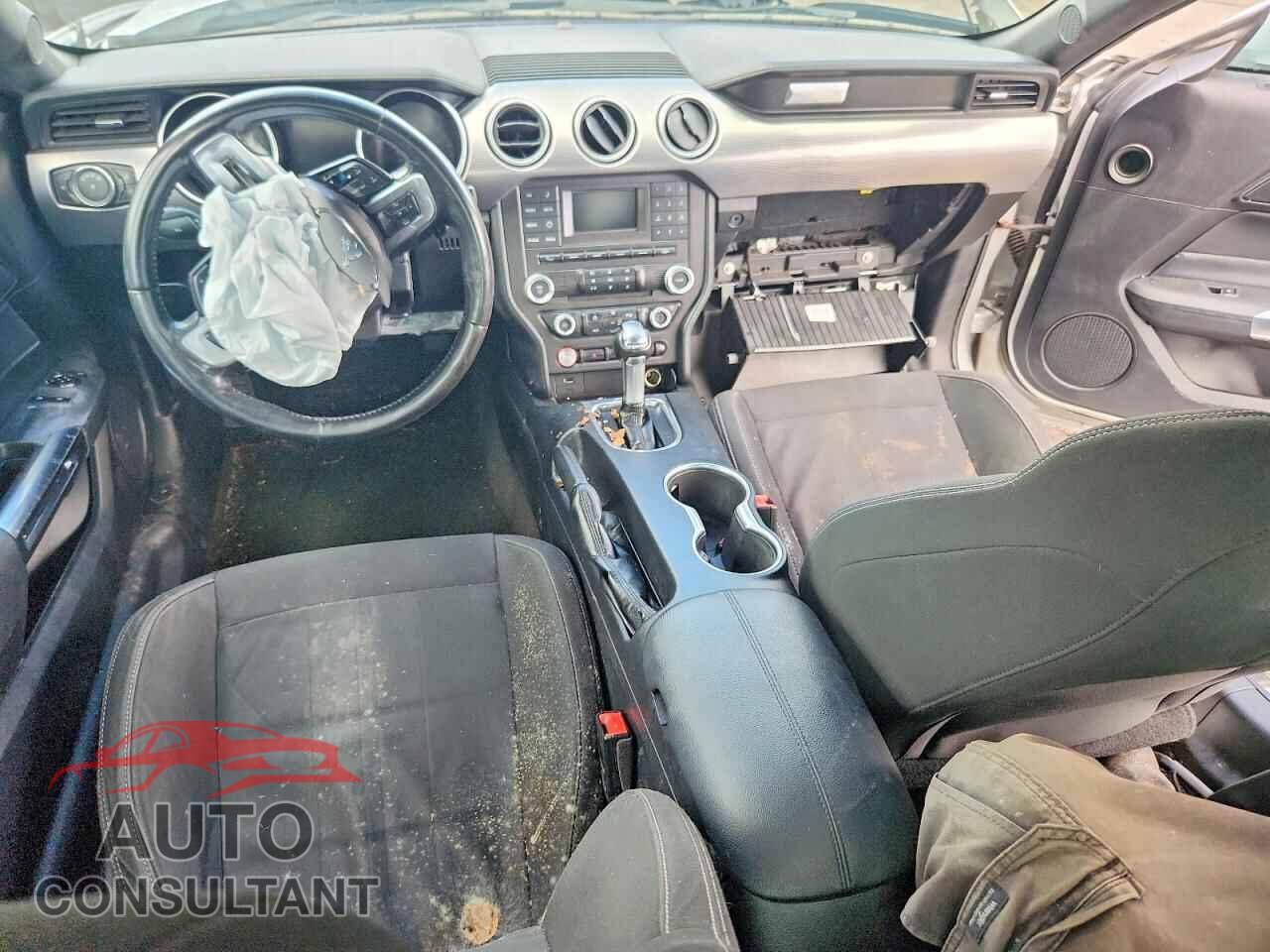 FORD MUSTANG 2018 - 1FA6P8CF7J5117542