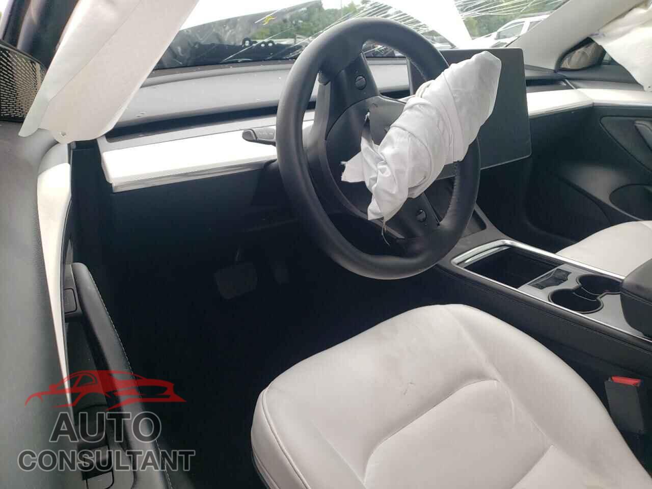 TESLA MODEL 3 2023 - 5YJ3E1EA7PF425703