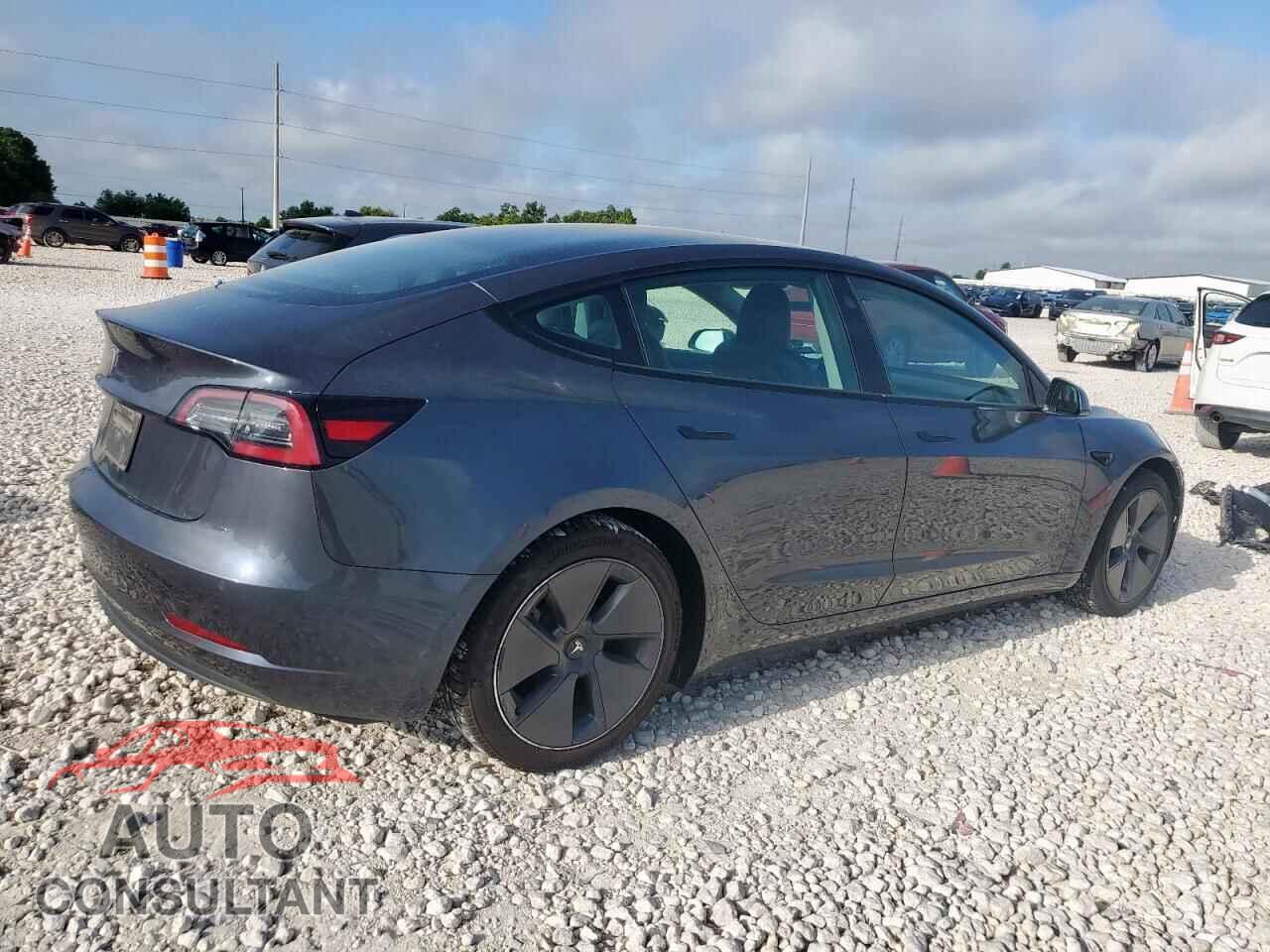 TESLA MODEL 3 2021 - 5YJ3E1EA5MF092803