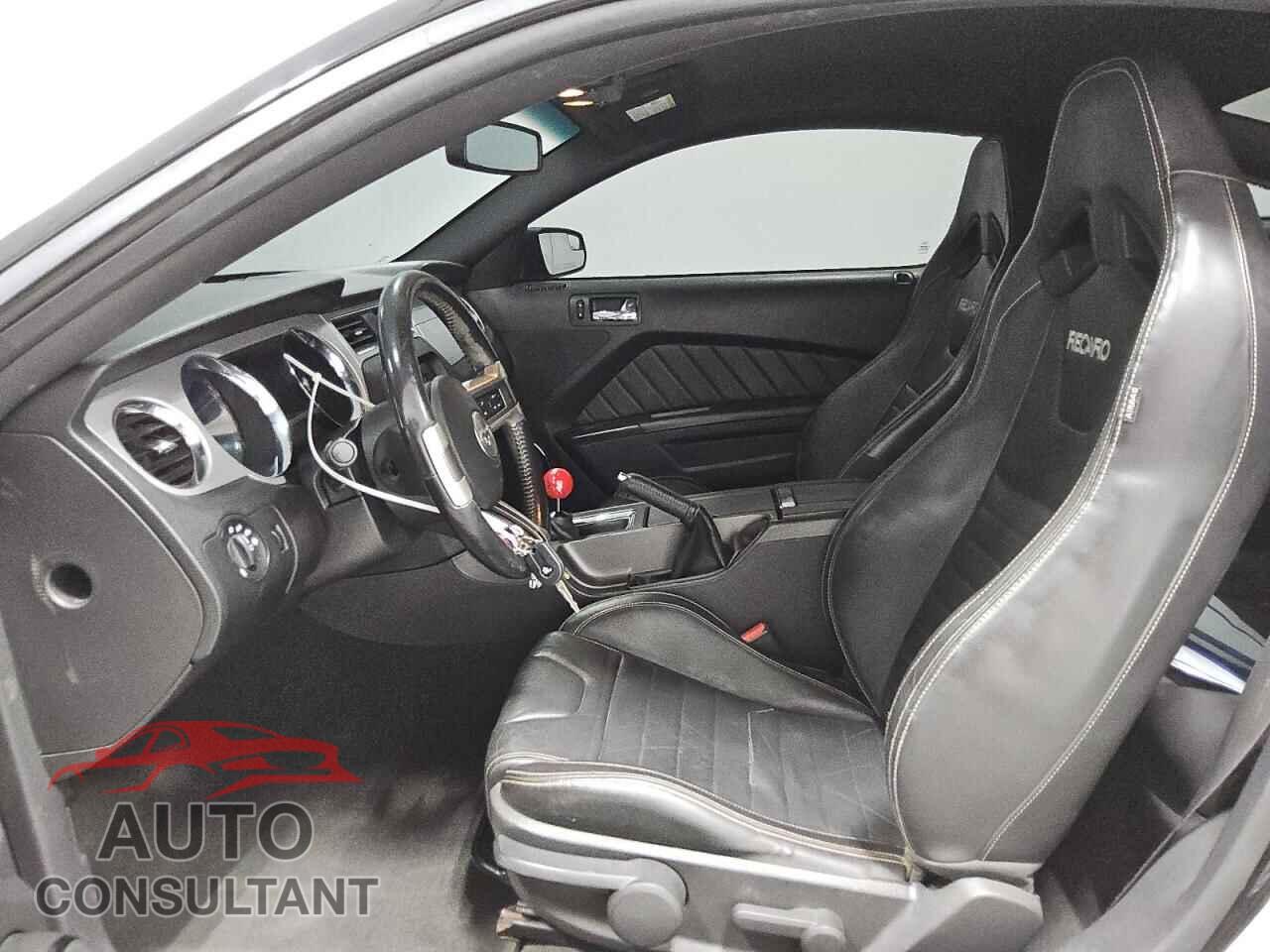 FORD MUSTANG 2014 - 1ZVBP8CF8E5296539