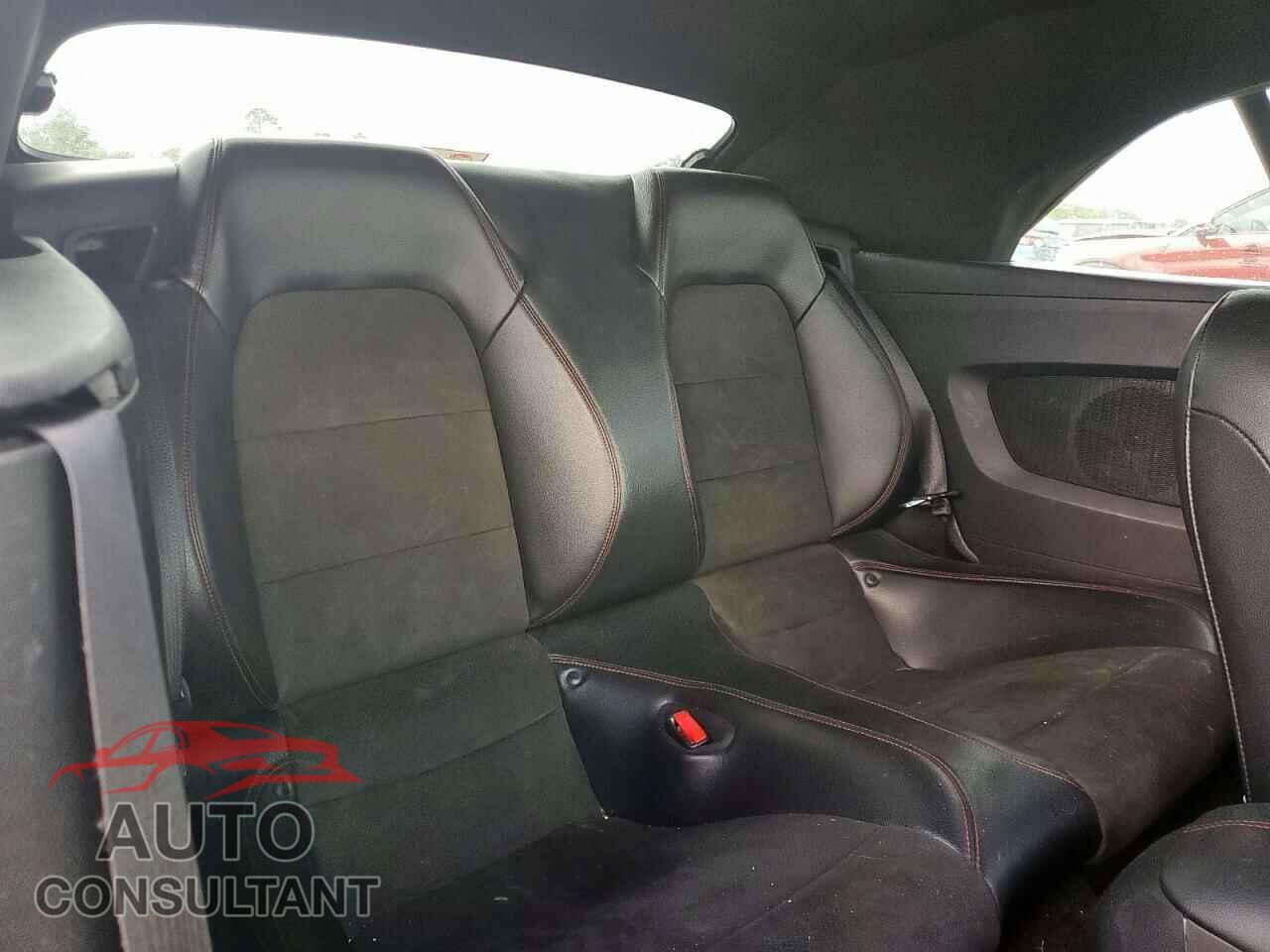 FORD MUSTANG 2017 - 1FATP8FF8H5301266