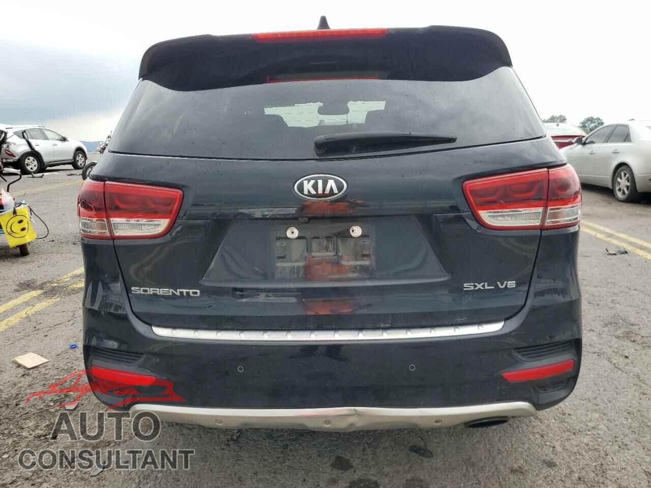 KIA SORENTO 2017 - 5XYPKDA56HG243666