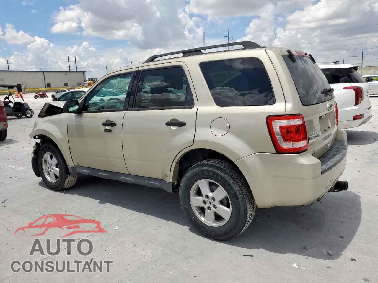 FORD ESCAPE 2010 - 1FMCU0DG7AKB62671