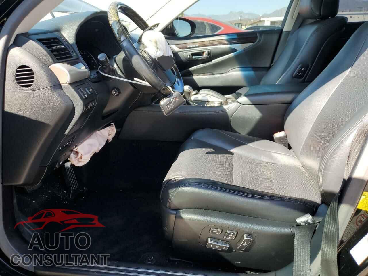 LEXUS LS460 2017 - JTHBL5EFXH5147028