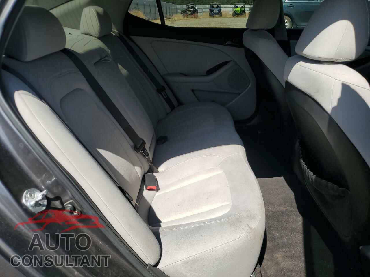 KIA OPTIMA 2011 - KNAGM4A76B5065024