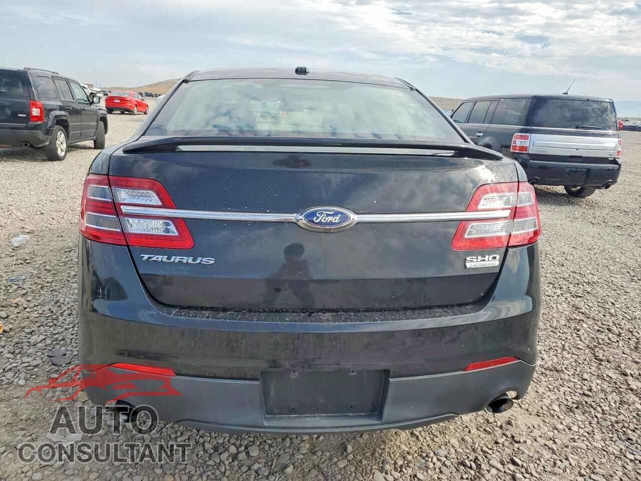 FORD TAURUS 2015 - 1FAHP2KT3FG199732