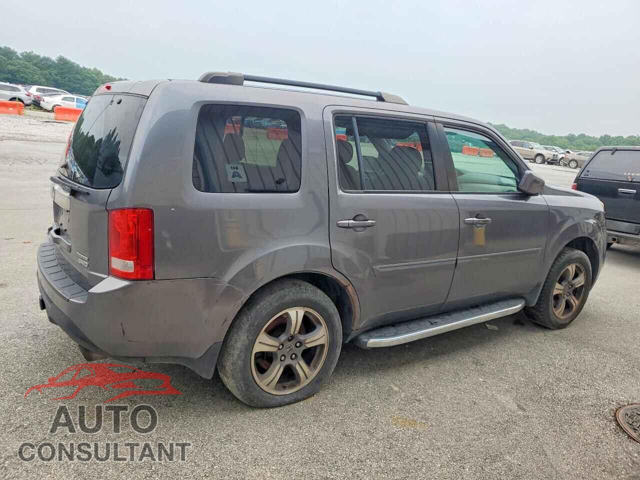 HONDA PILOT 2015 - 5FNYF4H30FB067859