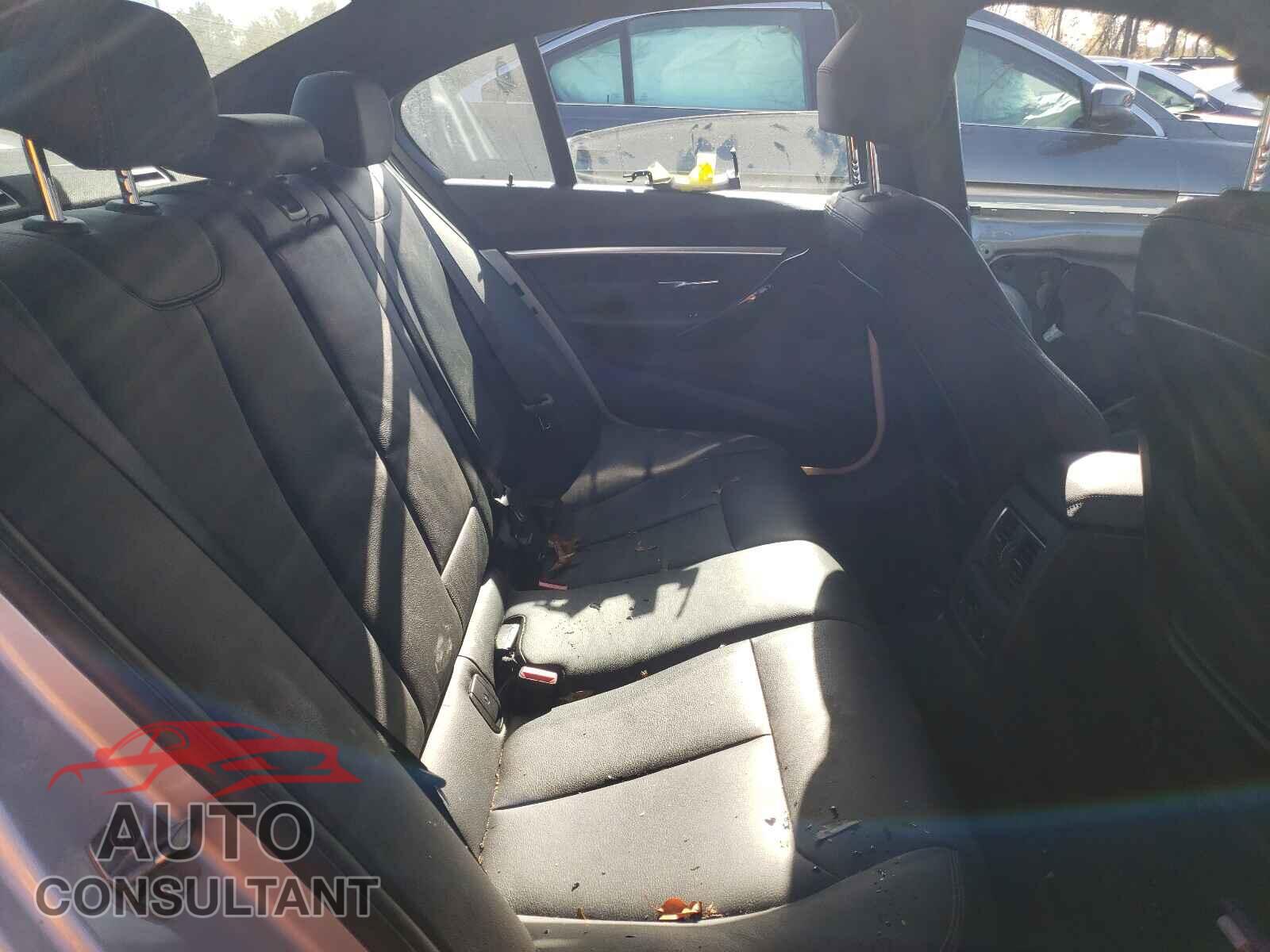 BMW 3 SERIES 2016 - WBA8E3G54GNU05716