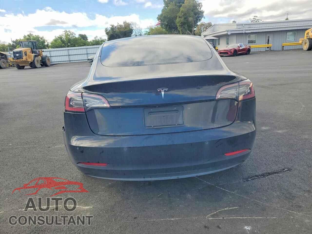 TESLA MODEL 3 2019 - 5YJ3E1EA9KF398416