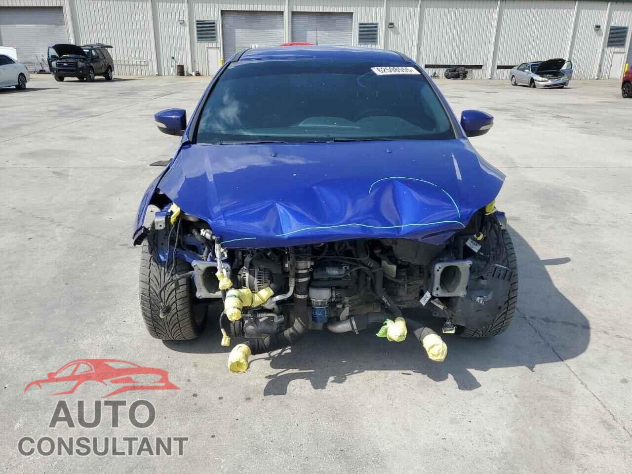 FORD FOCUS 2013 - 1FADP3L98DL362483