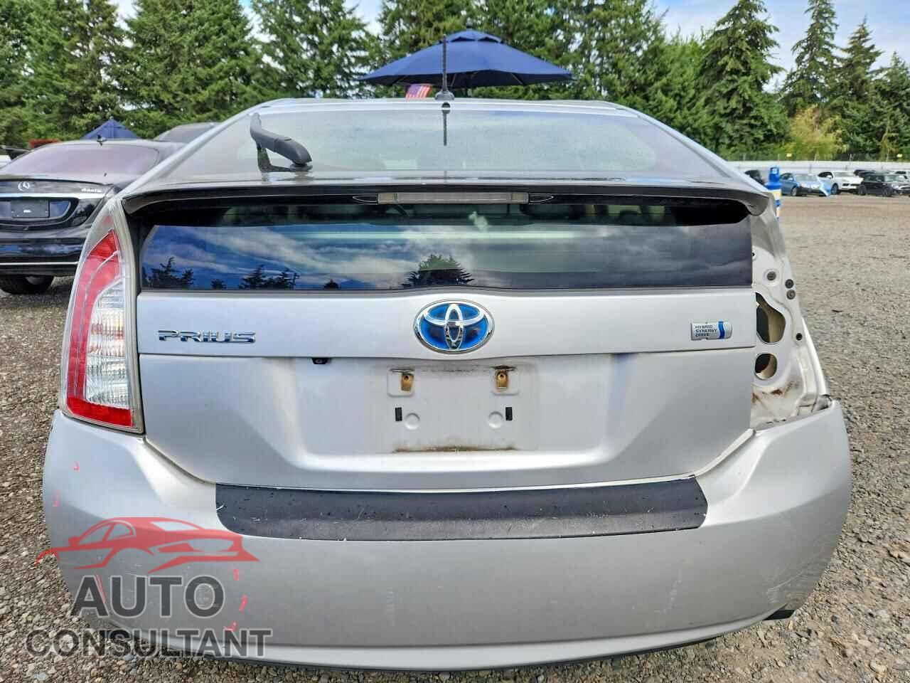 TOYOTA PRIUS 2014 - JTDKN3DU5E0368402