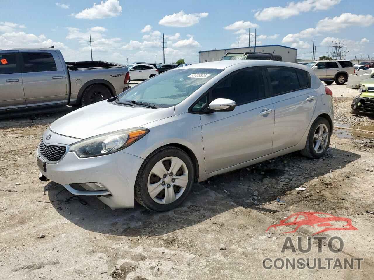 KIA FORTE 2016 - KNAFK5A84G5586928
