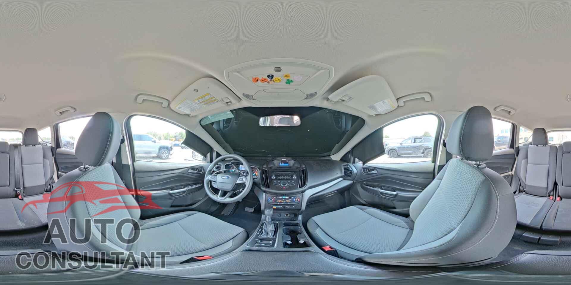 FORD ESCAPE 2017 - 1FMCU9GD2HUC25888