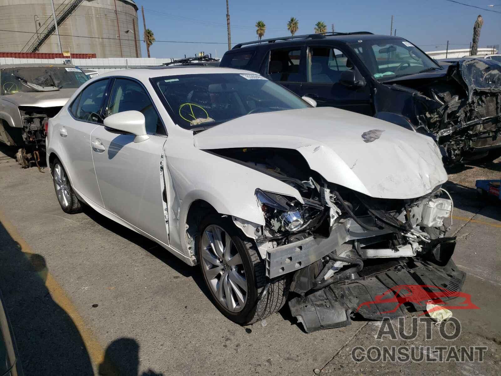 LEXUS IS 2016 - JTHBA1D25G5027827