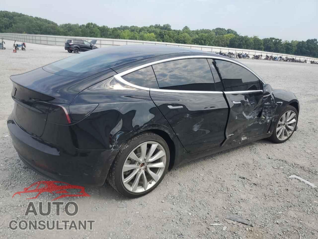 TESLA MODEL 3 2018 - 5YJ3E1EA1JF023487