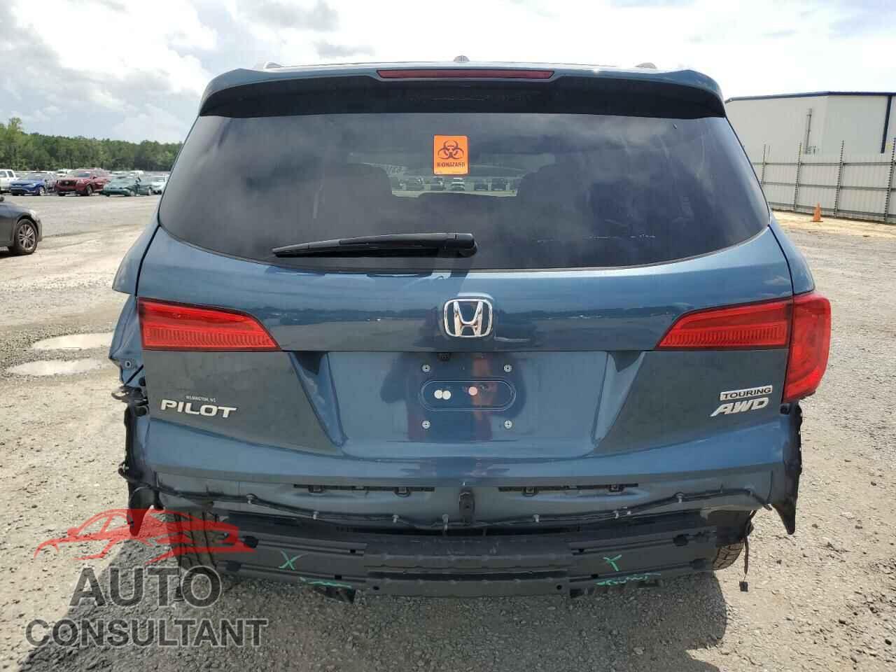 HONDA PILOT 2017 - 5FNYF6H94HB071707