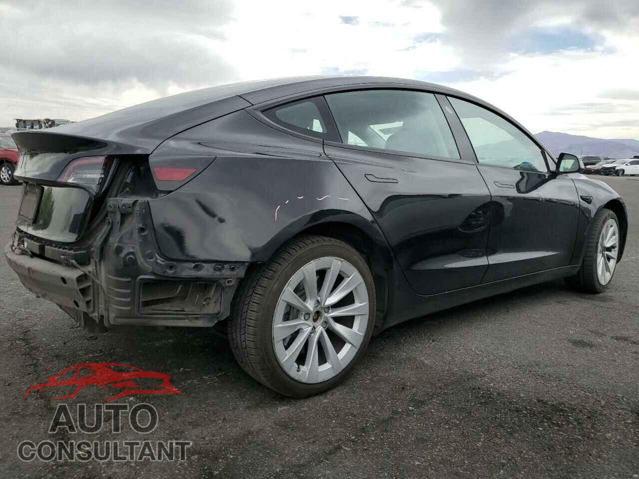 TESLA MODEL 3 2022 - 5YJ3E1EA8NF371437