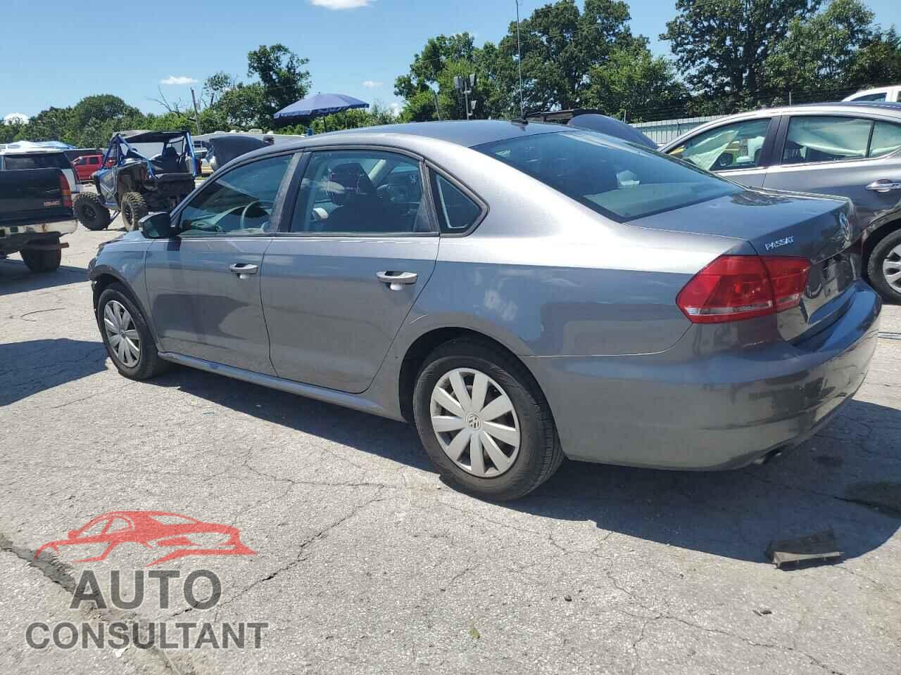VOLKSWAGEN PASSAT 2013 - 1VWAP7A37DC020720