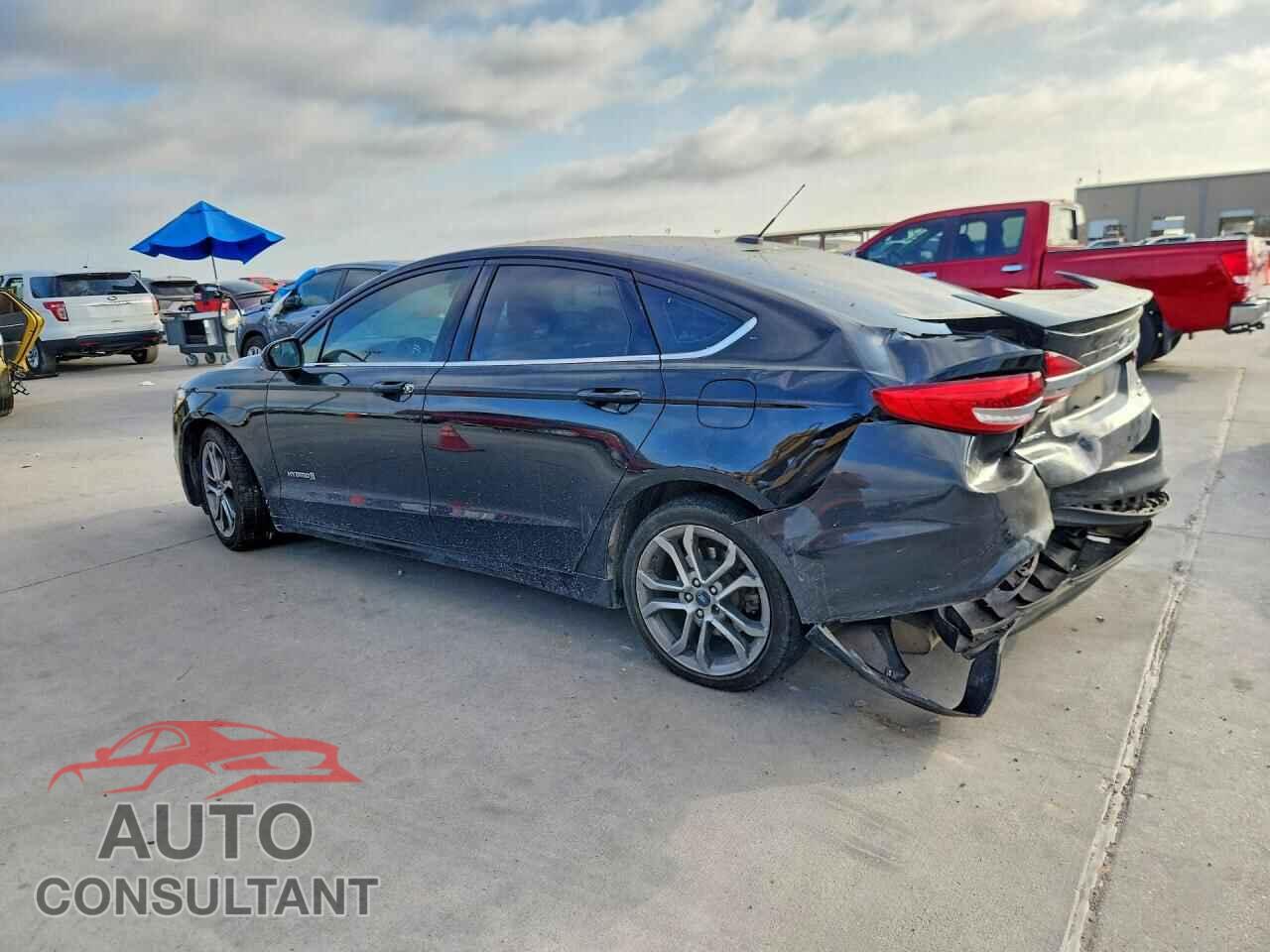 FORD FUSION 2017 - 3FA6P0LU8HR400149