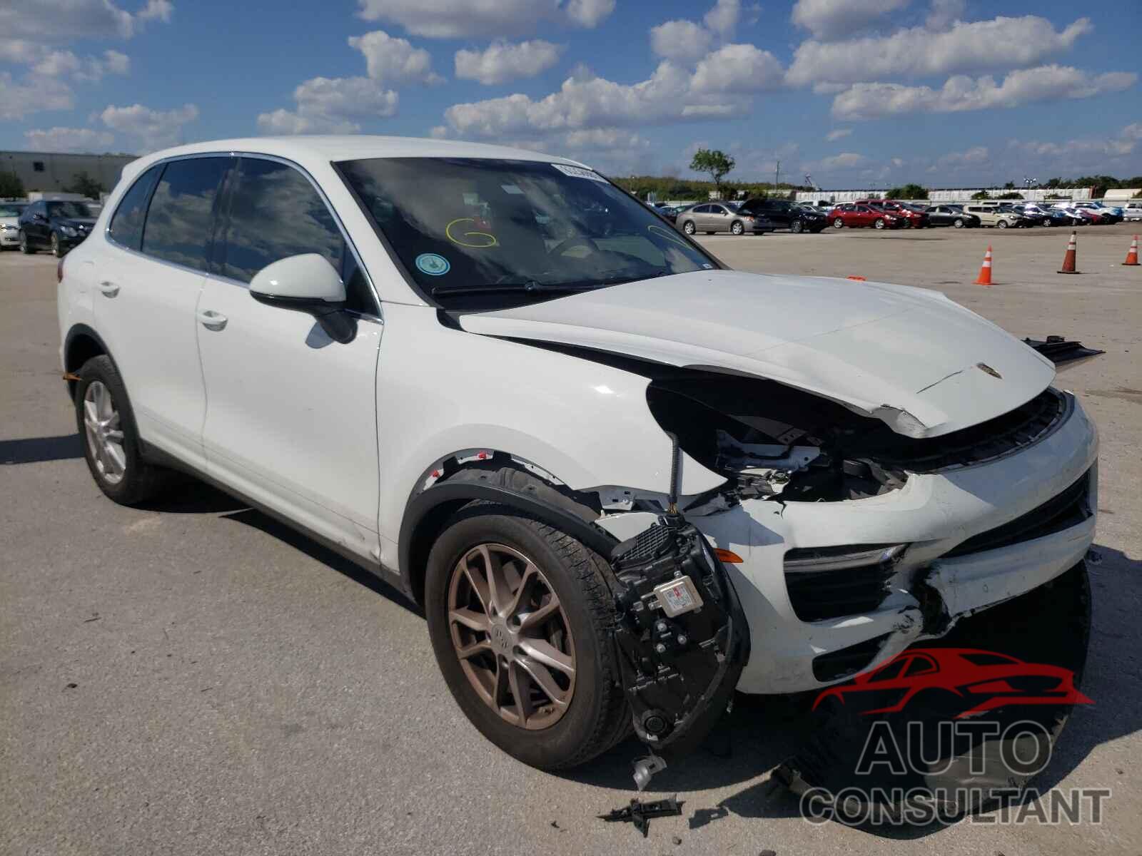 PORSCHE CAYENNE 2016 - WP1AA2A24GKA12033