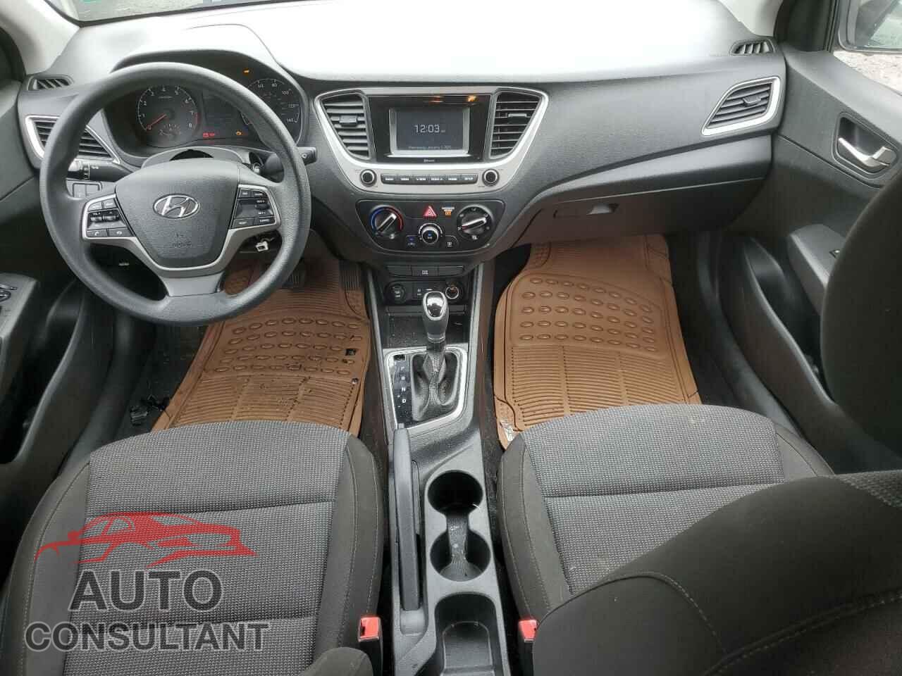 HYUNDAI ACCENT 2019 - 3KPC24A3XKE080943