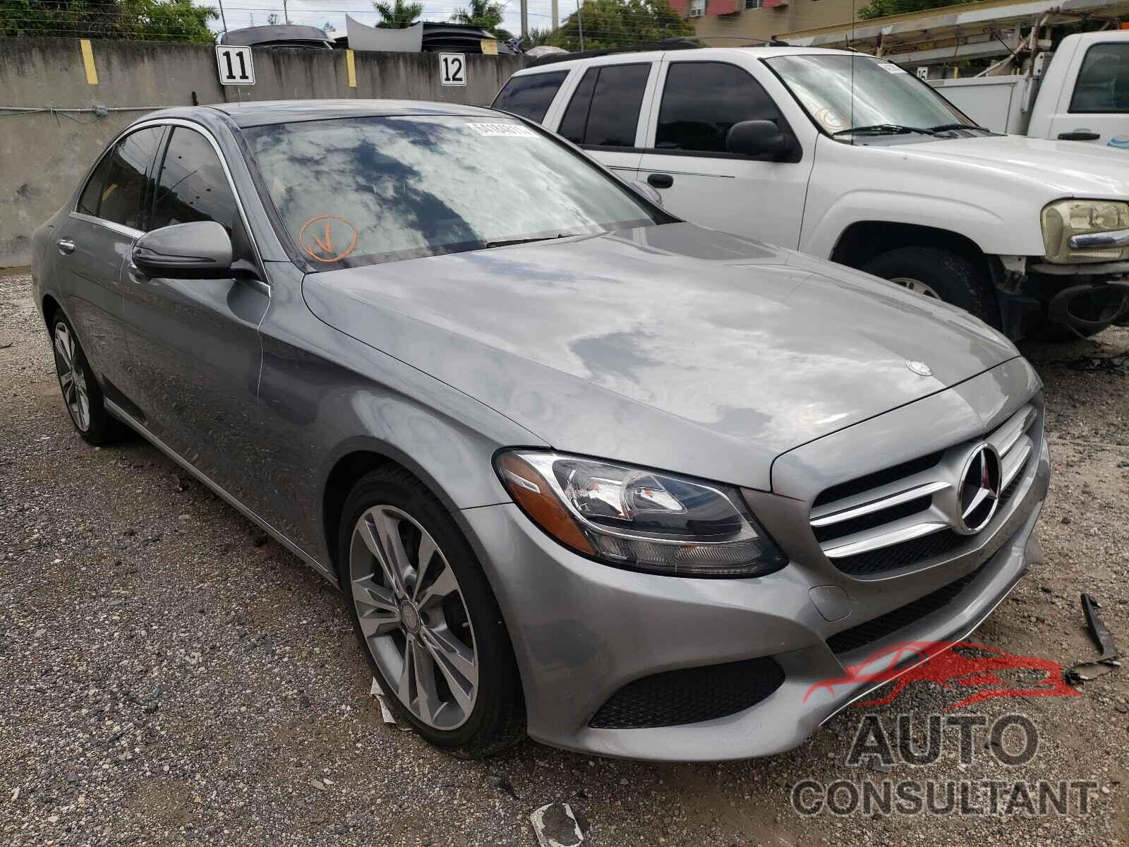 MERCEDES-BENZ C-CLASS 2016 - 55SWF4JB1GU118973