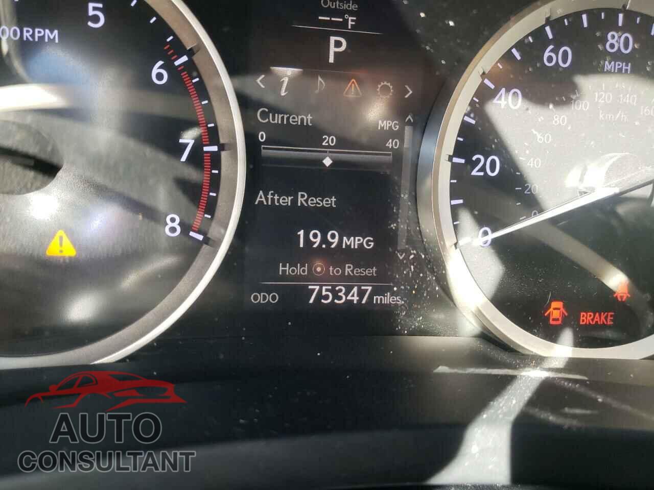 LEXUS IS 2016 - JTHBA1D23G5009018