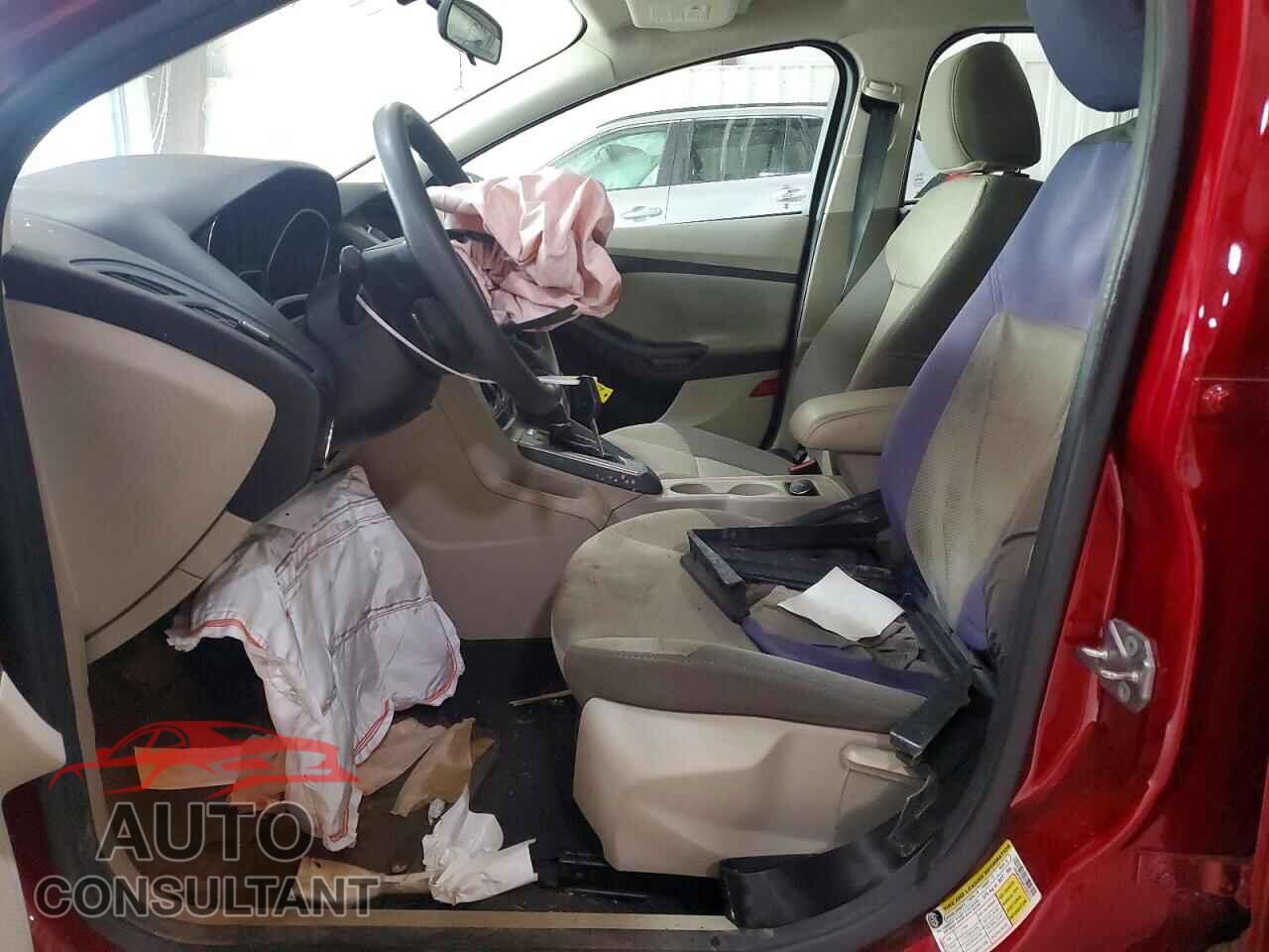 FORD FOCUS 2014 - 1FADP3F28EL435173