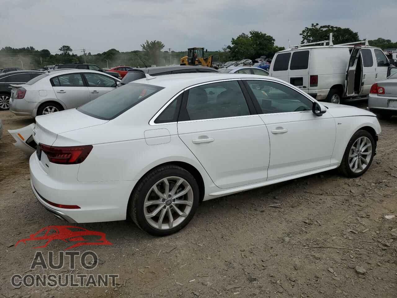 AUDI A4 2019 - WAUDNAF44KN019060