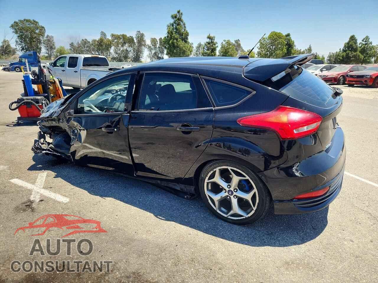 FORD FOCUS 2018 - 1FADP3L93JL224068
