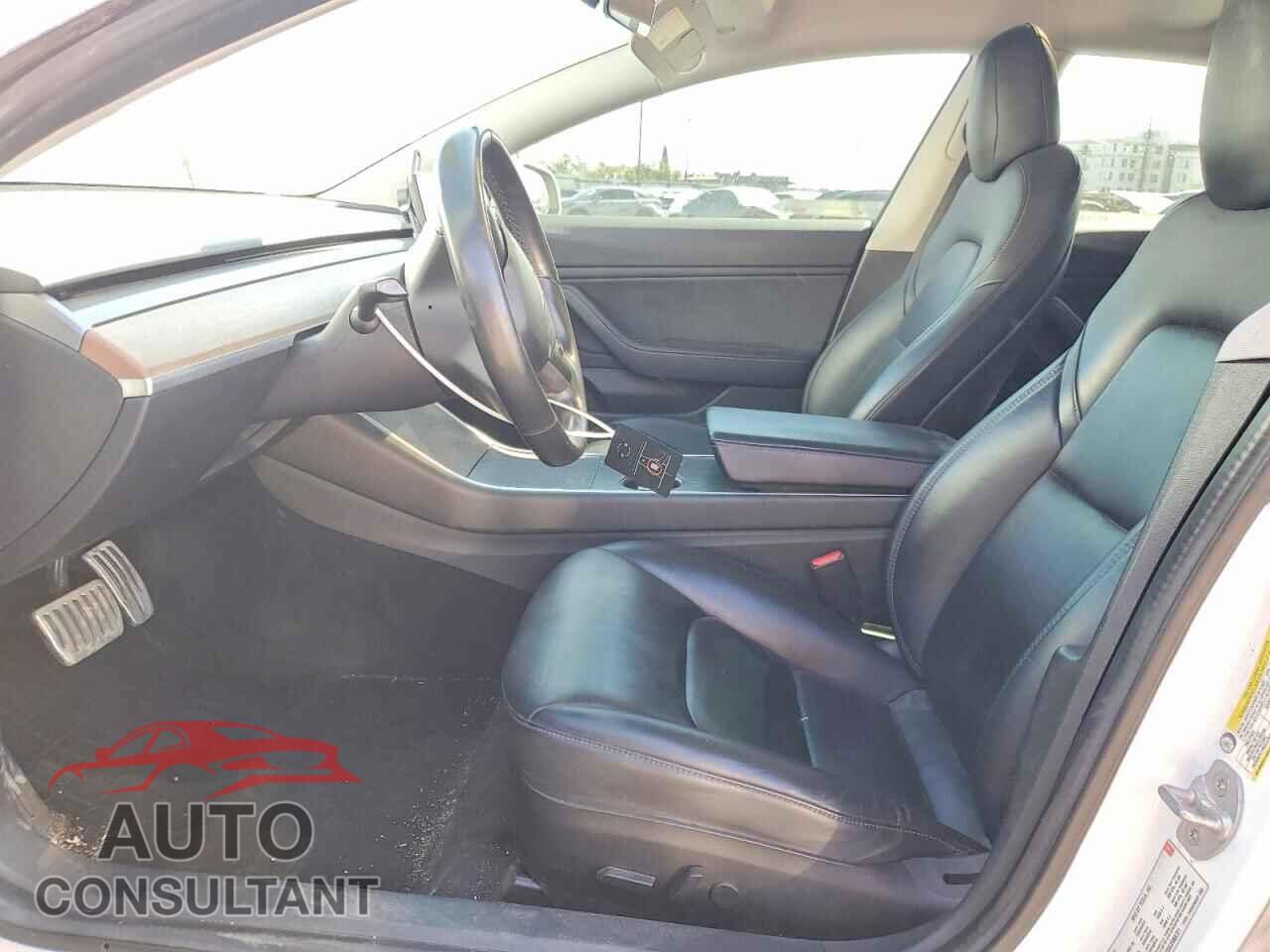 TESLA MODEL 3 2018 - 5YJ3E1EBXJF088721