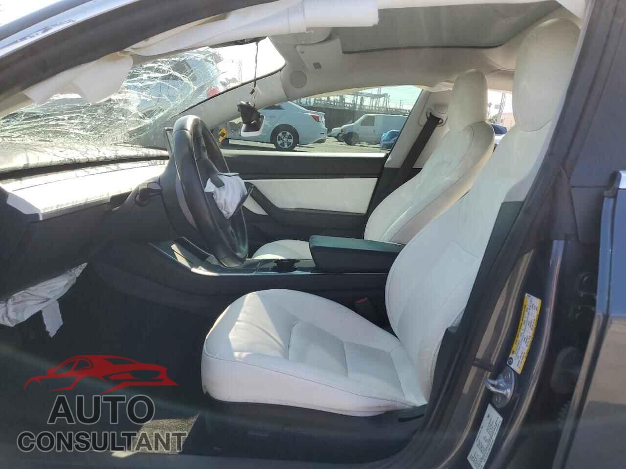 TESLA MODEL 3 2020 - 5YJ3E1EB5LF801852