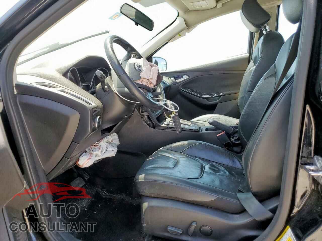 FORD FOCUS 2017 - 1FADP3J20HL238591