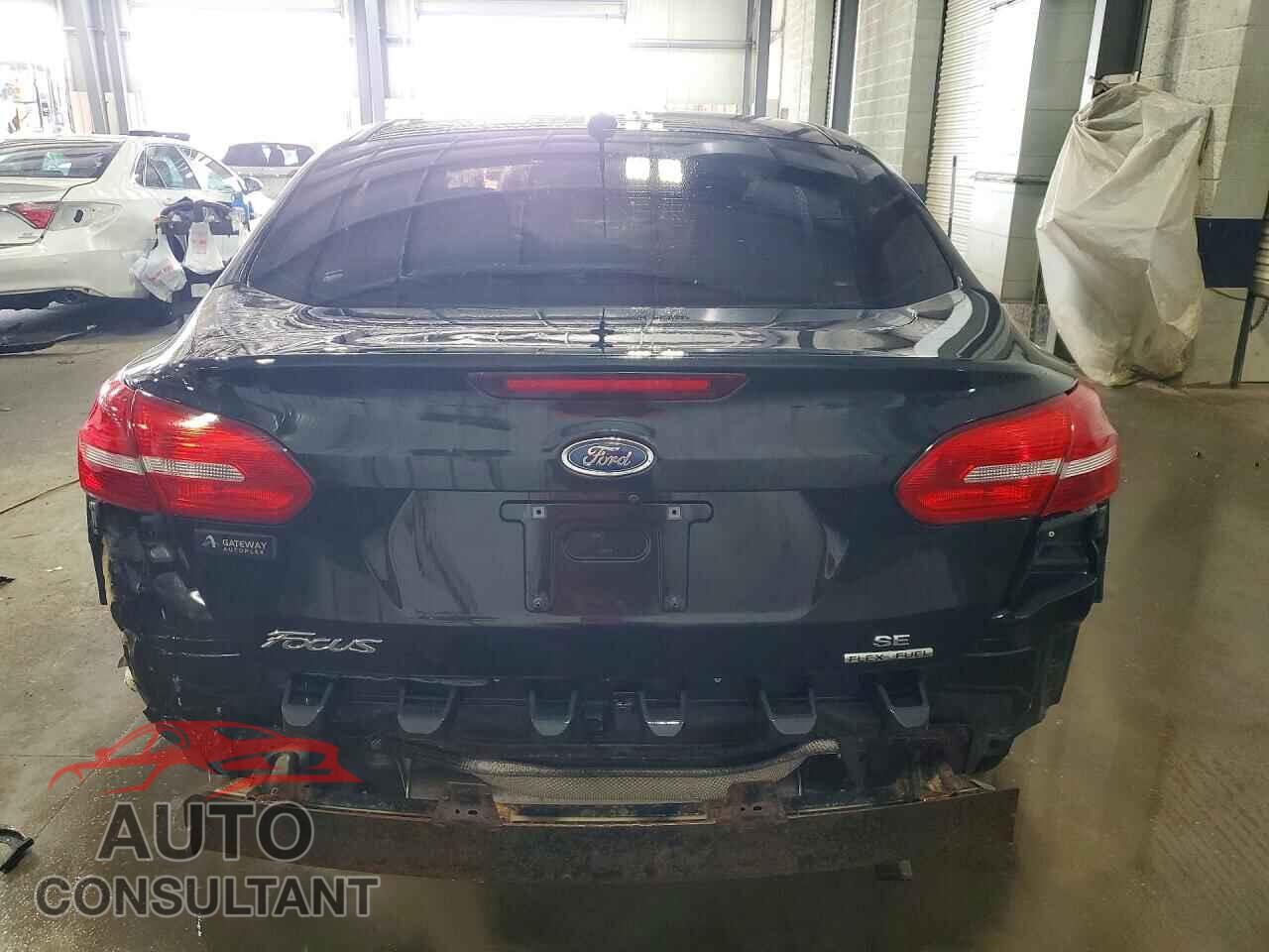 FORD FOCUS 2015 - 1FADP3F28FL375090