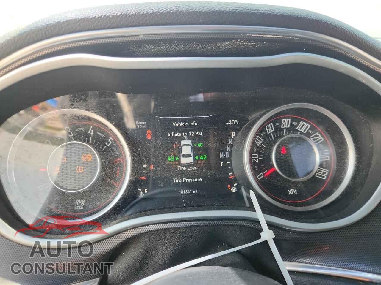 DODGE CHALLENGER 2015 - 2C3CDZBT8FH700676